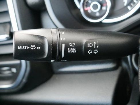 Used 2025 RAM 1500 Laramie image 25