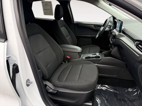 Certified 2025 Ford Escape Active image 19