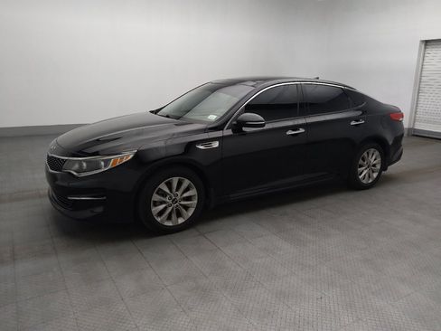 Used 2016 Kia Optima EX w/ Premium Package FWD image 2