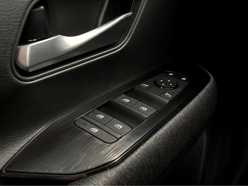 New 2026 Nissan Kicks SV w/ SV Premium Package FWD image 20