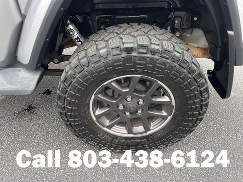 Used 2020 Jeep Gladiator Overland w/ Safety Group image 32