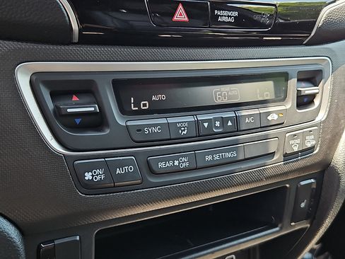 Used 2023 Honda Passport TrailSport image 16
