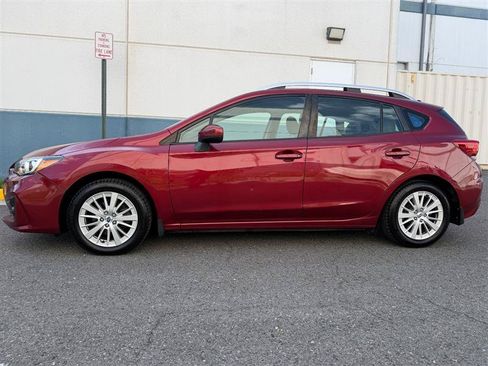 Used 2017 Subaru Impreza 2.0i Premium AWD/4WD image 6