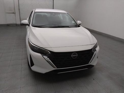 Used 2025 Nissan Sentra S FWD image 14