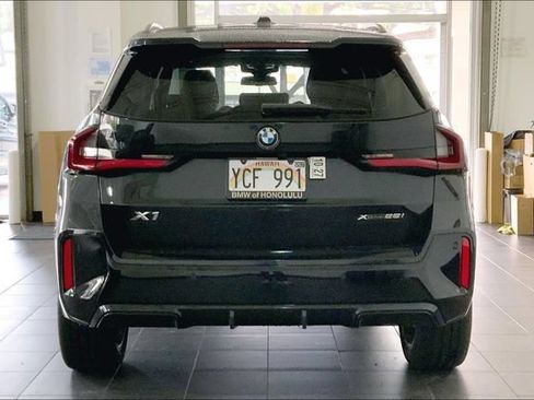 Used 2026 BMW X1 xDrive28i w/ M Sport Package AWD/4WD image 4