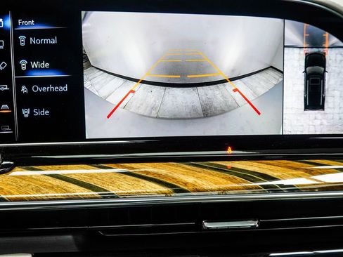 Used 2022 Cadillac Escalade Premium Luxury Platinum w/ Heavy-Duty Trailer Package image 30