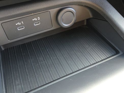 New 2026 Nissan Sentra SV w/ Floor Mat Package FWD image 21