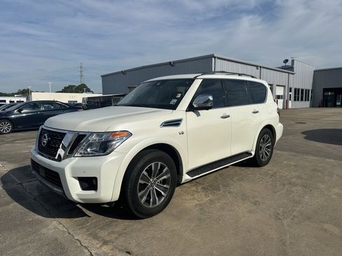 Used 2019 Nissan Armada Platinum w/ Captain's Chairs Package image 2