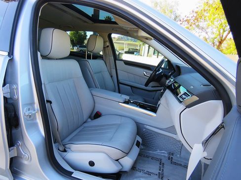 Used 2016 Mercedes-Benz E 400 Sedan image 15