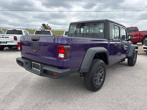 New 2026 Jeep Gladiator Sport AWD/4WD image 6