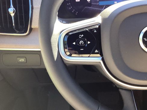 Certified 2026 Volvo XC90 B6 Plus w/ Protection Package Premier AWD/4WD image 20