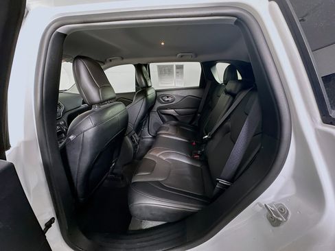 Used 2022 Jeep Cherokee Latitude Lux image 25