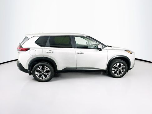 Used 2023 Nissan Rogue SV FWD image 10