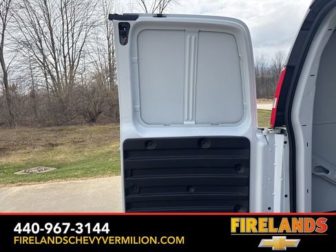 New 2026 Chevrolet Express 3500 image 45