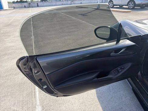 Used 2018 MAZDA MX-5 Miata Club w/ Brembo/BBS Package image 11