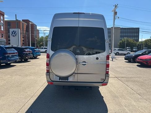 Used 2017 Mercedes-Benz Sprinter 3500 image 5