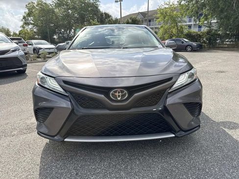 Used 2020 Toyota Camry XSE image 9
