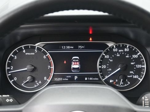 Used 2025 Nissan Rogue SV AWD/4WD image 13