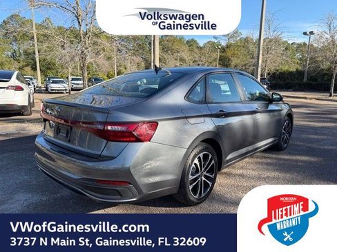 Certified 2025 Volkswagen Jetta Sport image 6