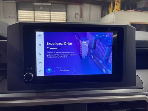 Used 2025 Toyota Tacoma SR5 AWD/4WD image 21