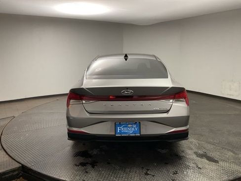 Used 2023 Hyundai Elantra Blue w/ Preferred Accessory Package image 7