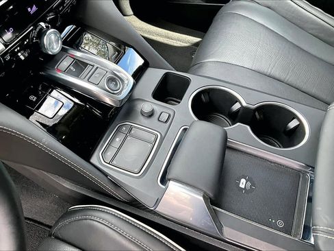 Used 2022 Acura MDX SH-AWD w/ Advance Package image 17