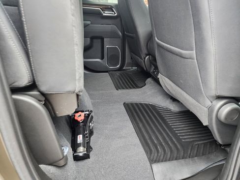 Used 2023 GMC Sierra 1500 Elevation image 13