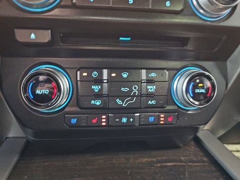 Used 2017 Ford F250 Platinum w/ Platinum Ultimate Package image 24