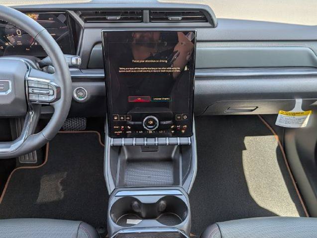 New 2026 GMC Terrain AT4 w/ LPO, Black Badging Package AWD/4WD image 16