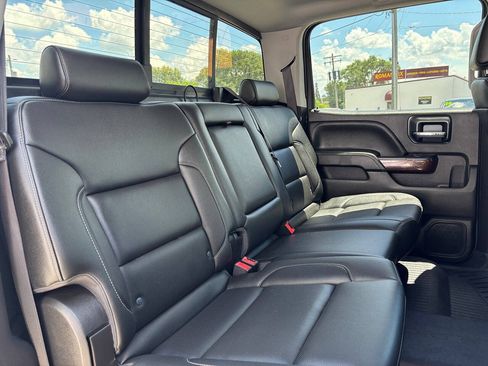 Used 2018 GMC Sierra 1500 SLT AWD/4WD image 23