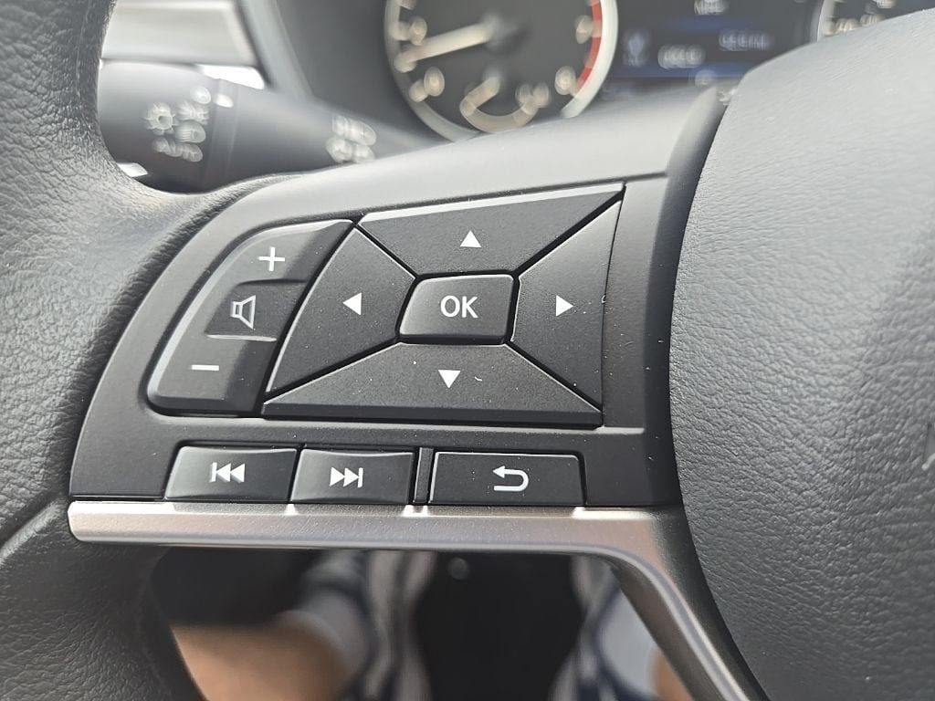 New 2026 Nissan Altima 2.5 SV AWD/4WD image 14