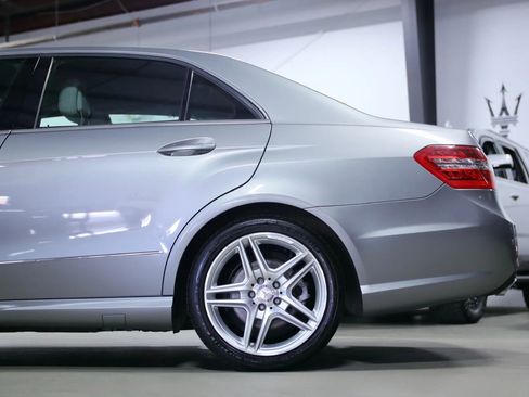 Used 2013 Mercedes-Benz E 350 Sedan image 18