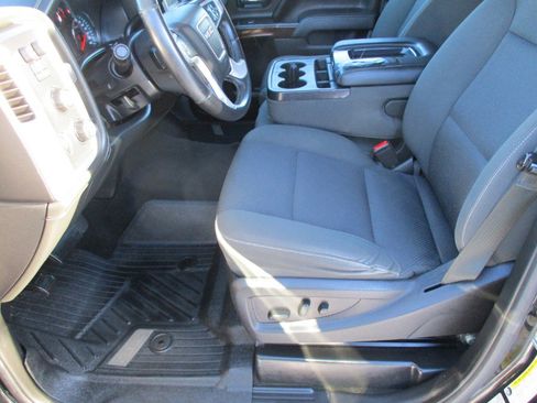 Used 2017 GMC Sierra 2500 SLE w/ SLE Preferred Package image 14