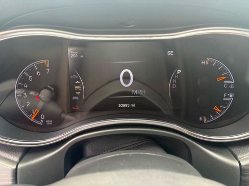 Used 2020 Jeep Grand Cherokee Limited AWD/4WD image 18