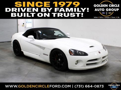 Used 2004 Dodge Viper SRT-10 RWD image 1