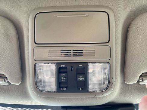 Used 2019 Honda Odyssey EX-L image 32