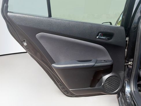 Used 2022 Toyota Prius AWD image 26