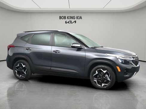 New 2026 Kia Seltos S FWD image 2