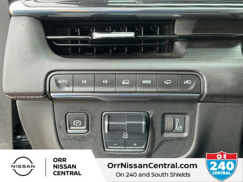 Used 2023 Cadillac Escalade ESV Sport w/ Touring Package AWD/4WD image 20