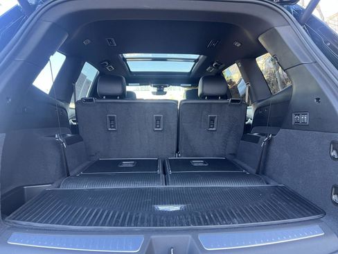 Used 2024 Cadillac XT6 Sport w/ Technology Package image 23