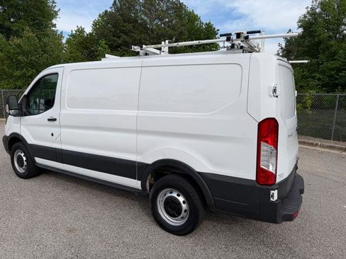 Used 2018 Ford Transit 250 130 Low Roof RWD image 6