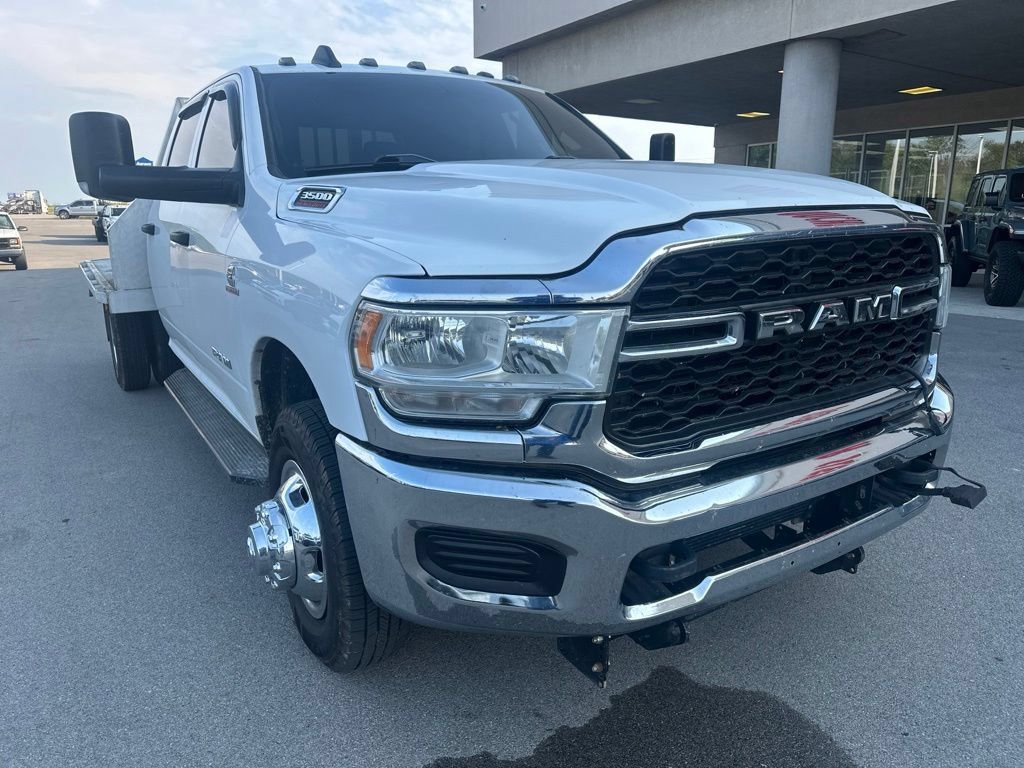 Used 2020 RAM 3500 Tradesman w/ Chrome Appearance Group AWD/4WD image 3
