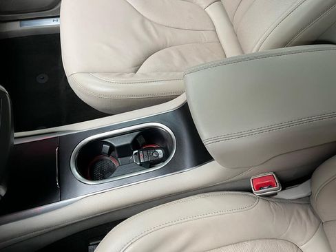 Used 2019 Lincoln MKC Select w/ Select Plus Package AWD/4WD image 21