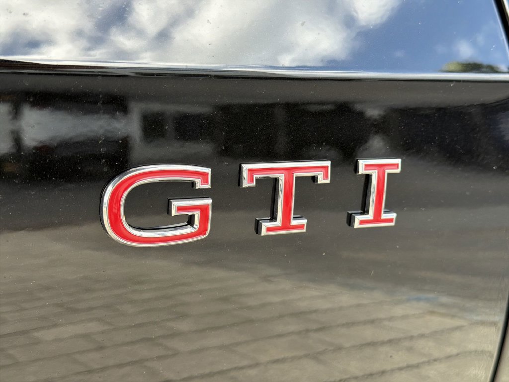 New 2026 Volkswagen GTI SE FWD image 10
