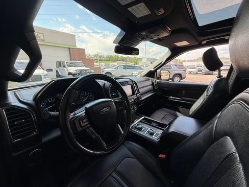 Used 2020 Ford Expedition Limited w/ Equipment Group 302A AWD/4WD image 26