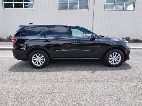 Used 2025 Dodge Durango GT RWD image 2