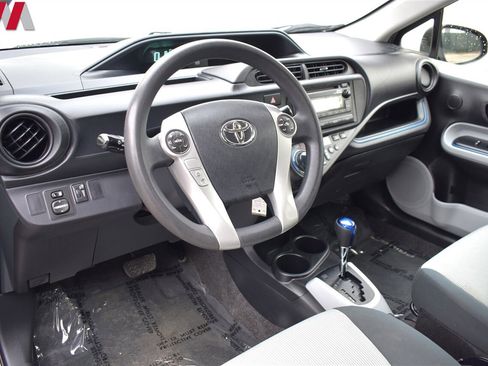 Used 2013 Toyota Prius C Two image 3