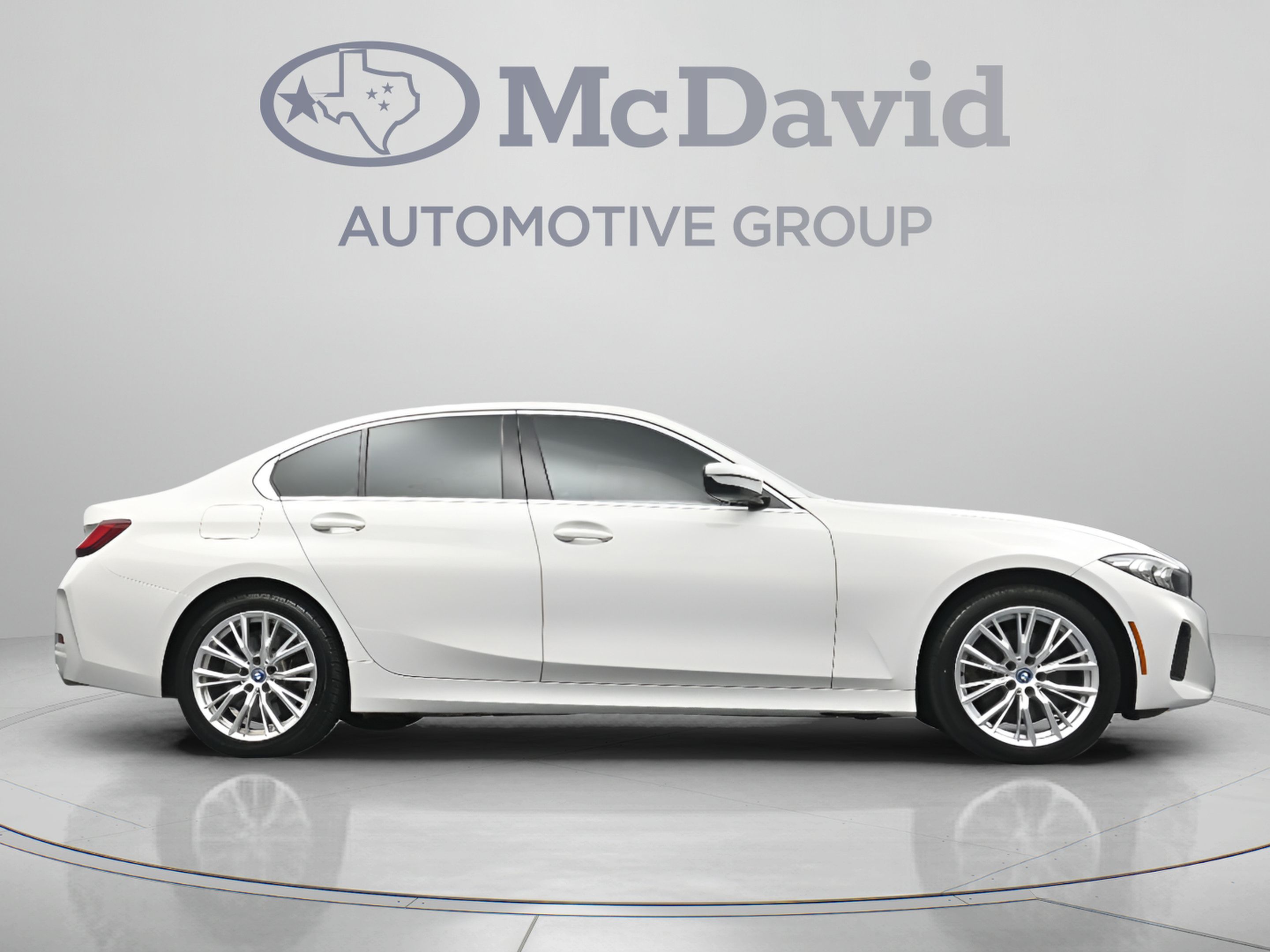 Used 2024 BMW 330e xDrive AWD/4WD image 32