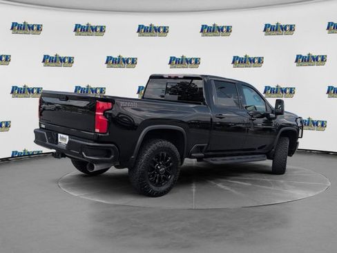 Used 2025 Chevrolet Silverado 2500 LTZ w/ LTZ Plus Package AWD/4WD image 6