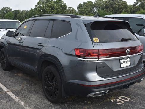 Used 2024 Volkswagen Atlas SE FWD image 5